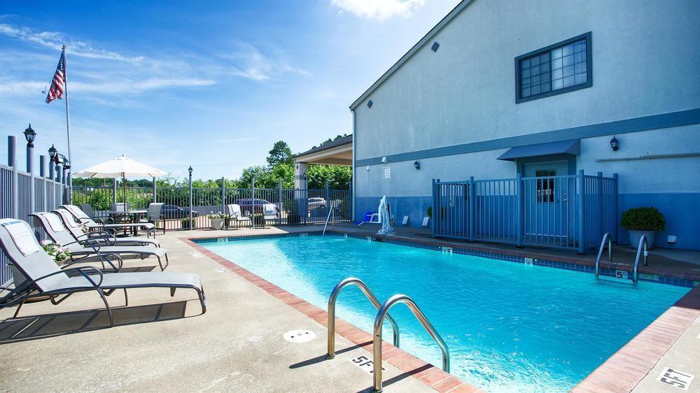 Best Western Pineywoods Inn Atlanta Esterno foto