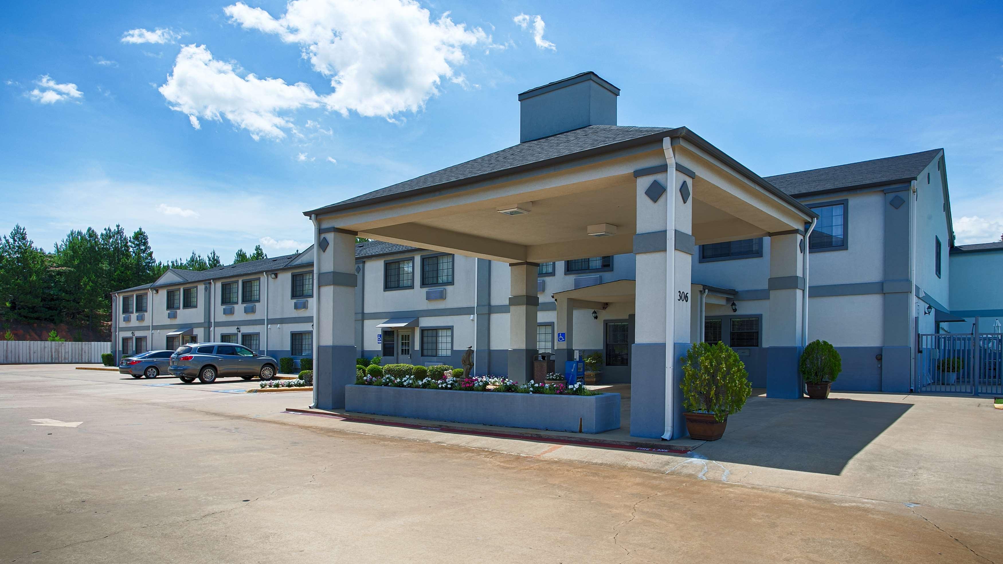 Best Western Pineywoods Inn Atlanta Esterno foto