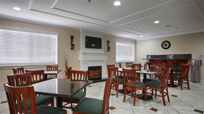 Best Western Pineywoods Inn Atlanta Esterno foto